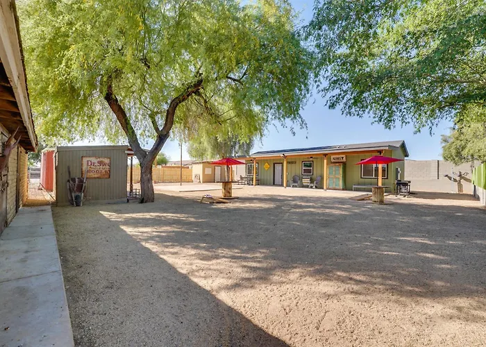 Outdoor Space, Near Everything: Getaway! Glendale